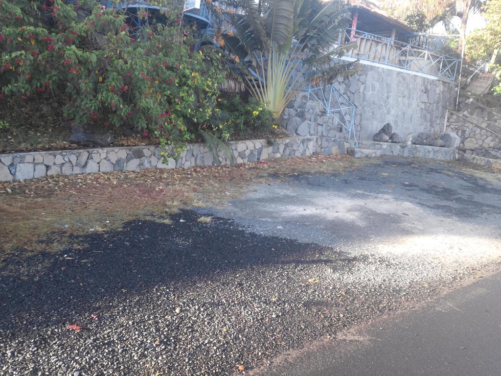 ホテル Le Pandanus Quatre Vents エクステリア 写真