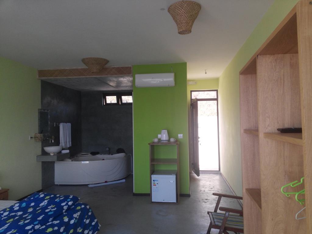 ホテル Le Pandanus Quatre Vents エクステリア 写真