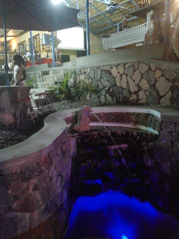ホテル Le Pandanus Quatre Vents エクステリア 写真